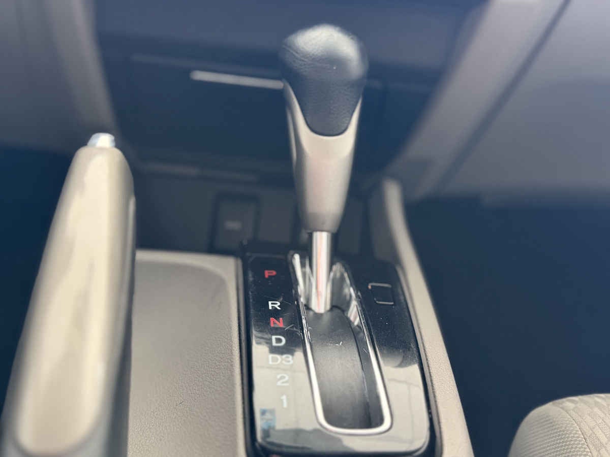 2014 Honda Civic 4p LX Sedán L4/1.8 Aut