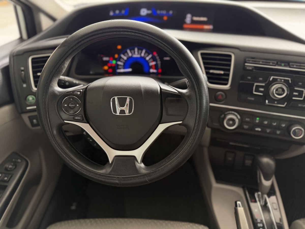 2014 Honda Civic 4p LX Sedán L4/1.8 Aut