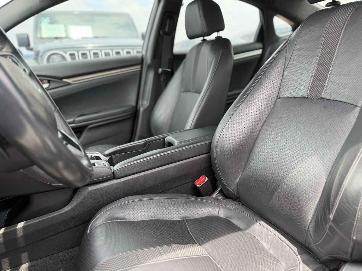 2019 Honda Civic 4p Touring L4/1.5/T Aut