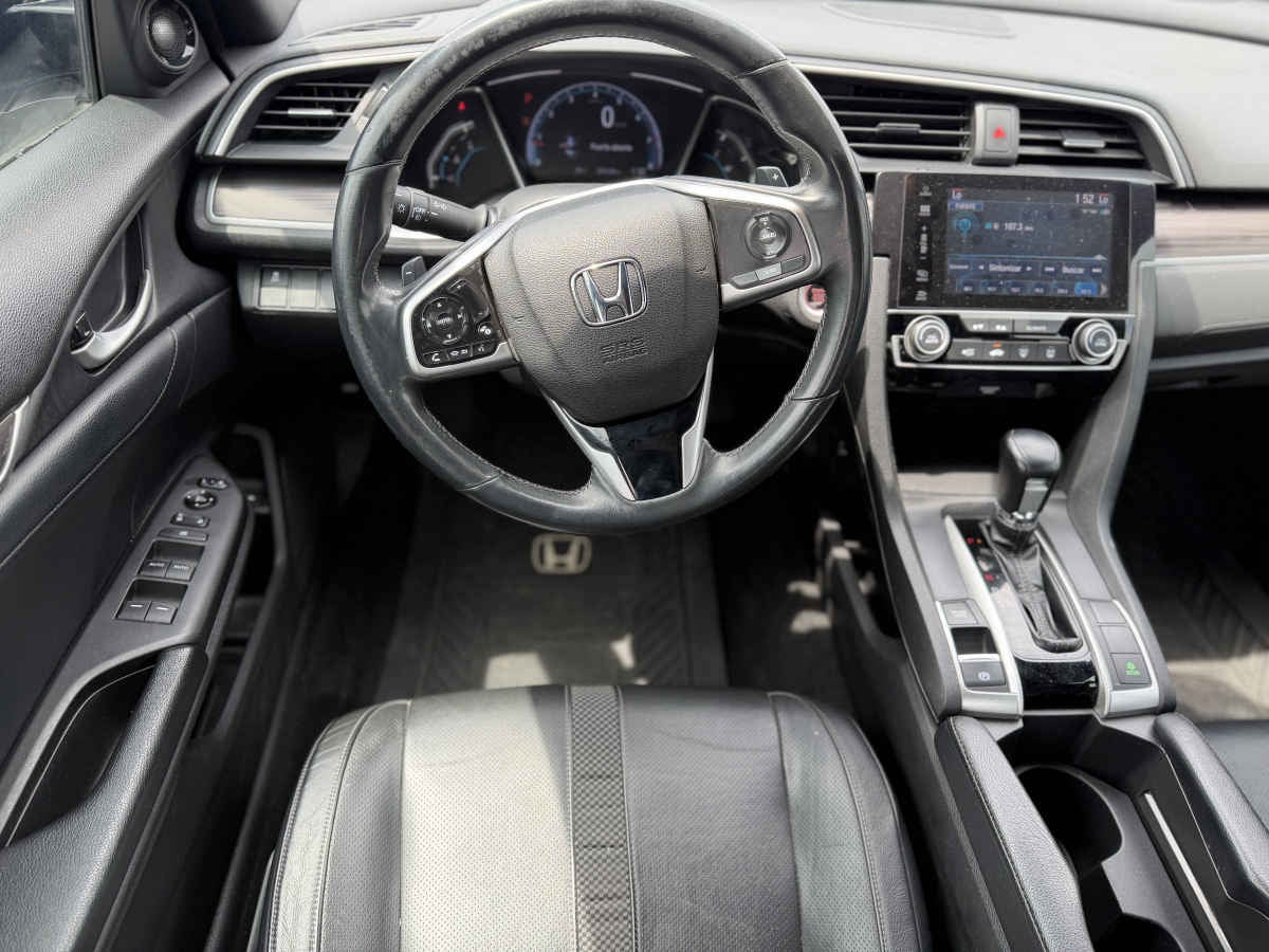 2019 Honda Civic 4p Touring L4/1.5/T Aut