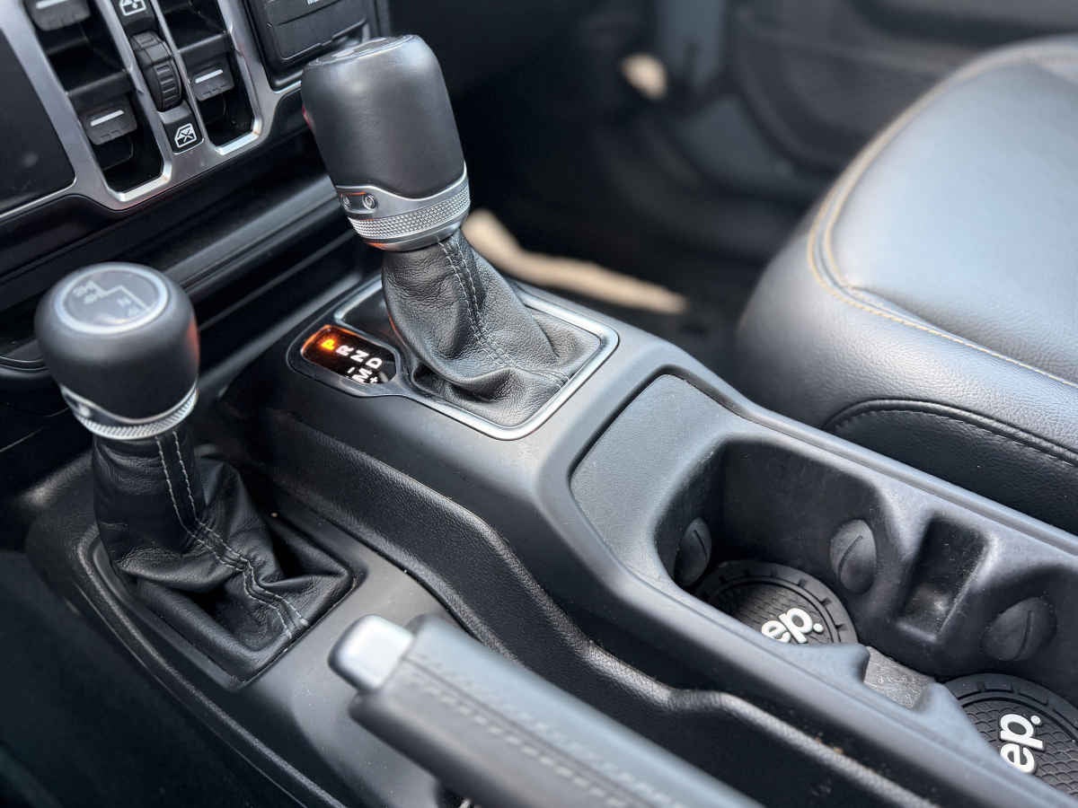 2024 Jeep Wrangler 5p Unlimited Sahara L4/2.07/T Aut