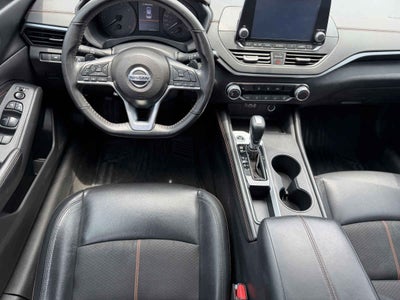 2022 Nissan Altima 4p SR Turbo L4/2.0/T Aut