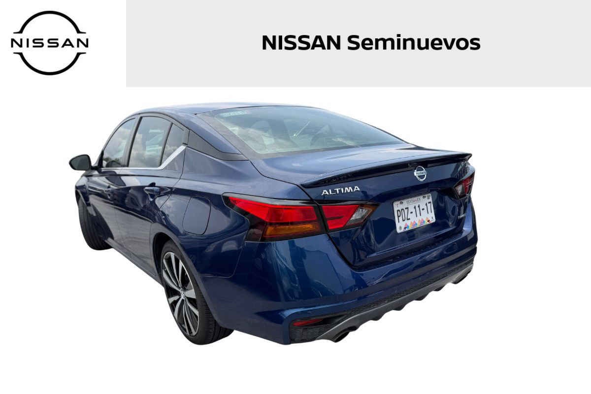 2022 Nissan Altima 4p SR Turbo L4/2.0/T Aut
