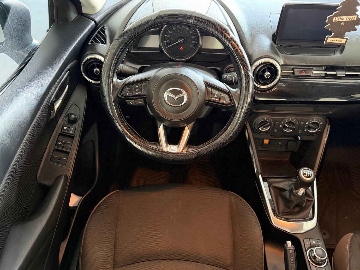 2023 Mazda Mazda 2 4p i L4/1.5 Aut