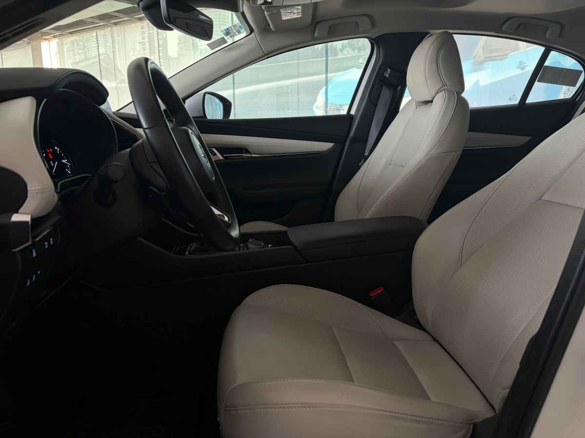 2023 Mazda Mazda 3 4p Sedan i Grand Touring L4/2.5/T Aut