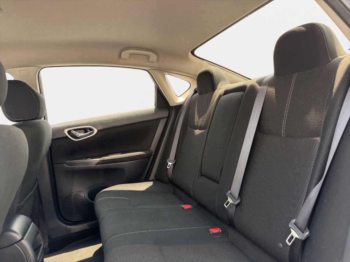 2018 Nissan Sentra 4p Advance L4/1.8 Aut