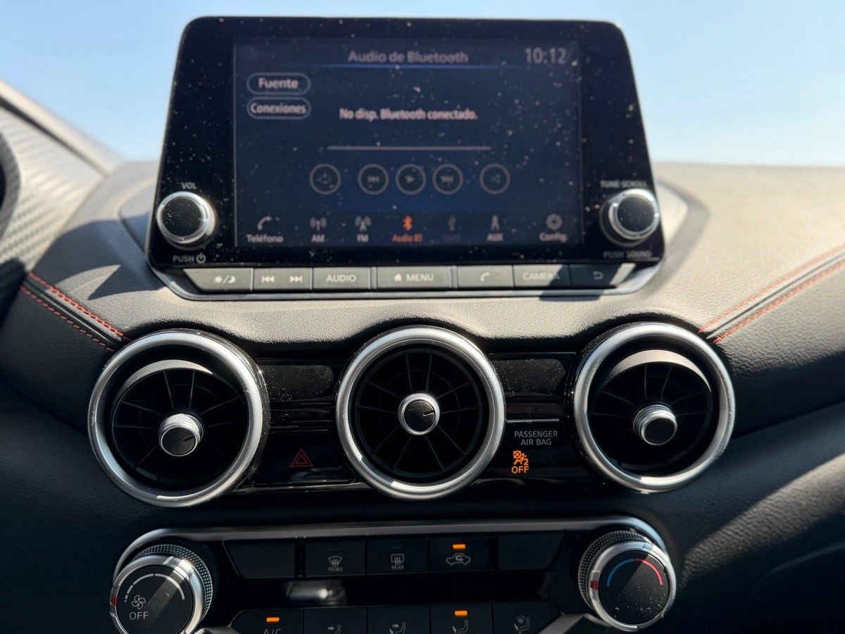 2025 Nissan Sentra 4p SR L4/2.0 Aut