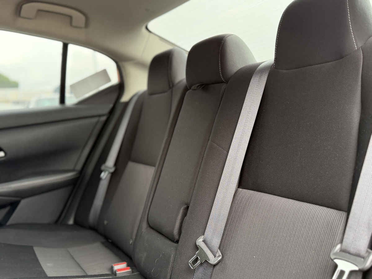 2021 Nissan Sentra 4p Advance L4/2.0 Man