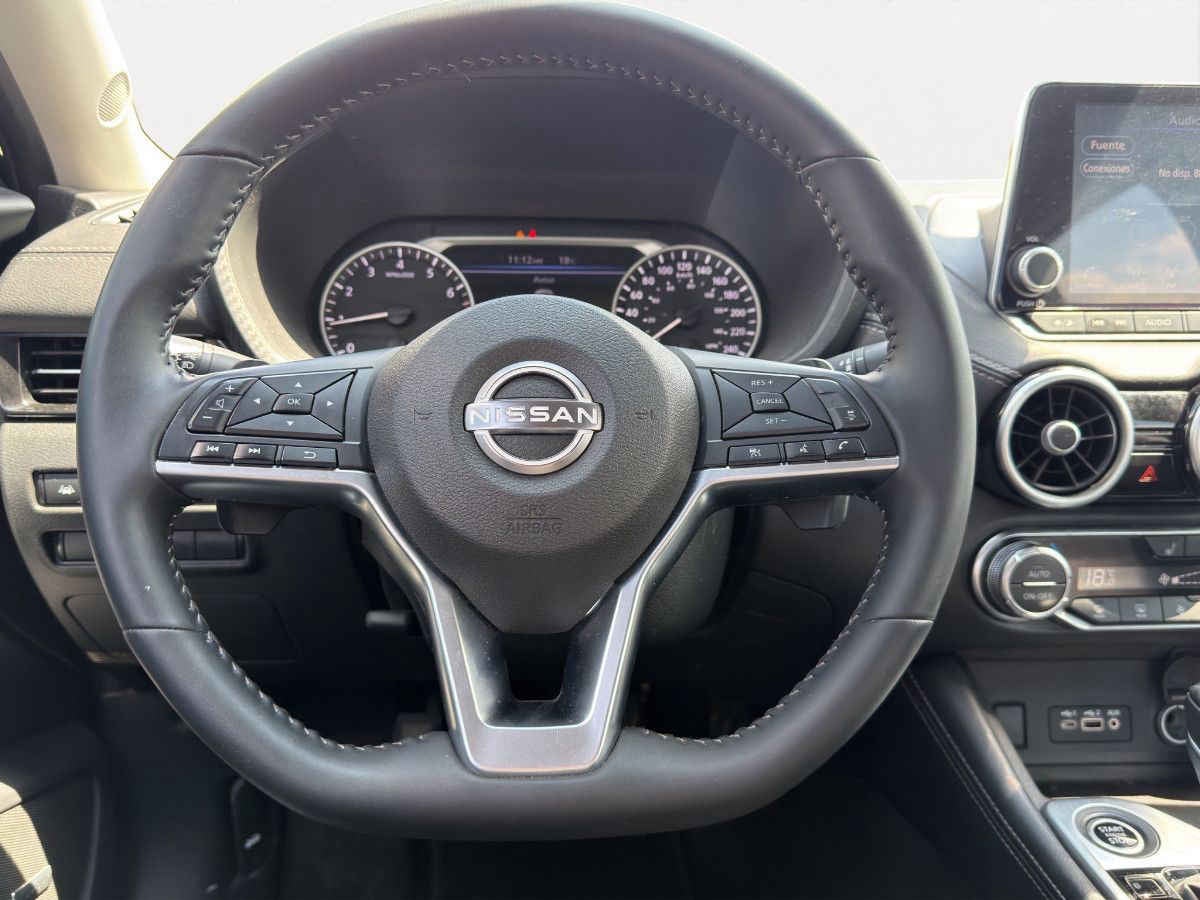 2025 Nissan Sentra 4p SR Platinum L4/2.0 Aut