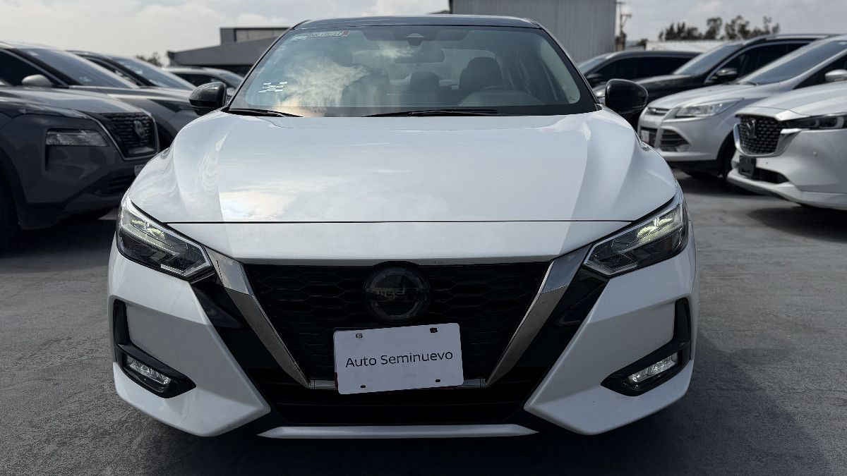 2021 Nissan Sentra 4p SR L4/2.0 Aut