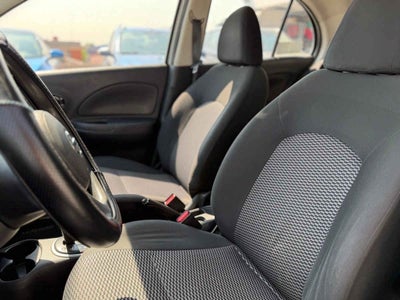 2017 Nissan March 5p Sense L4/1.6 Aut