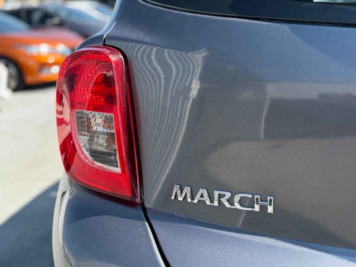 2018 Nissan March 5p Advance L4/1.6 Man