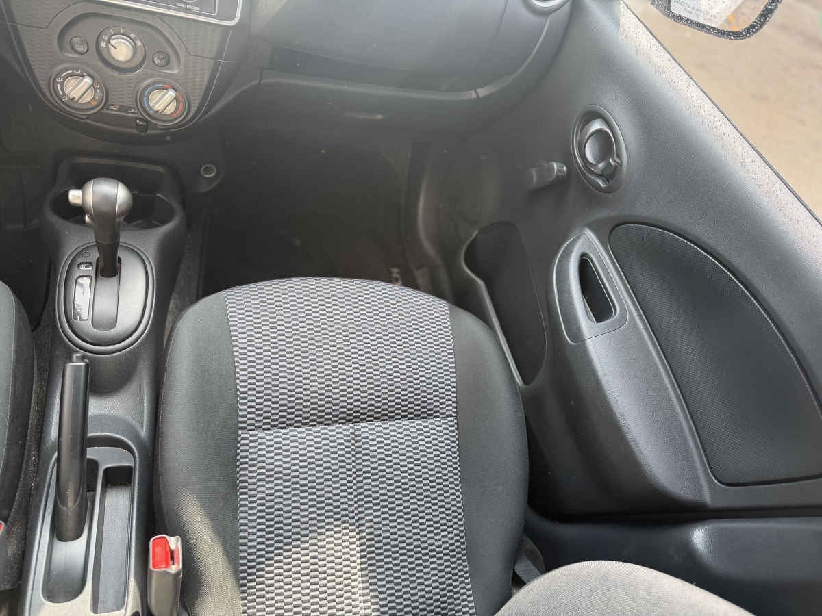 2022 Nissan March 5p Sense L4/1.6 Aut