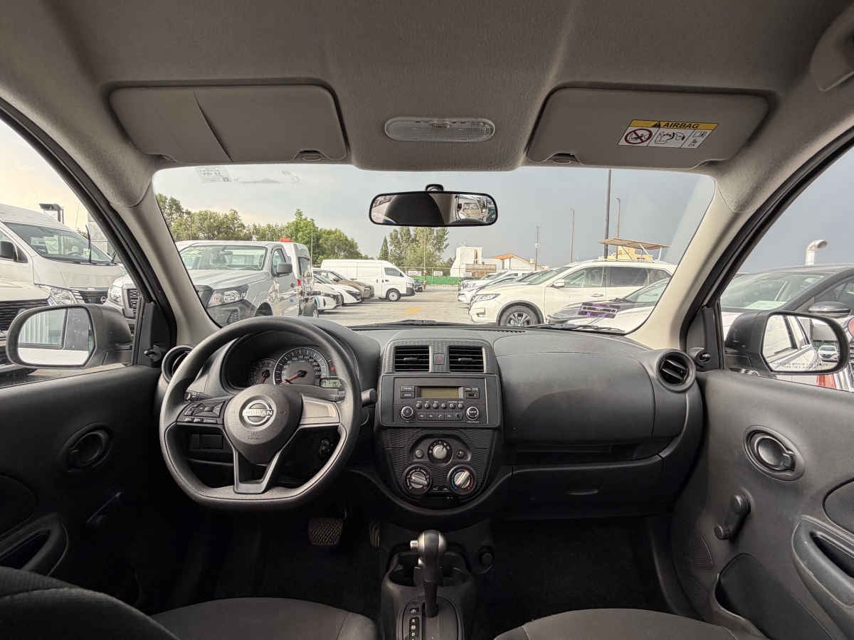 2025 Nissan March 5p Sense L4/1.6 Aut