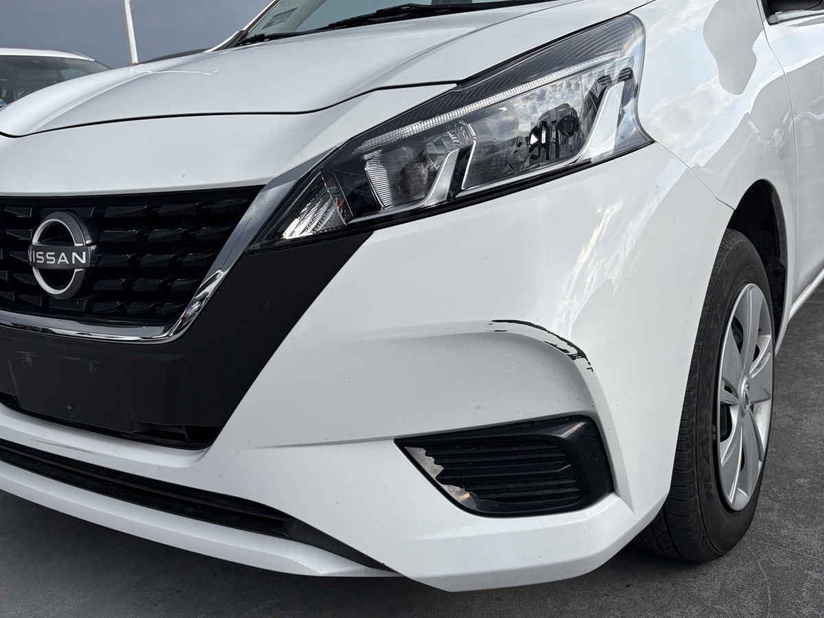 2025 Nissan March 5p Sense L4/1.6 Aut