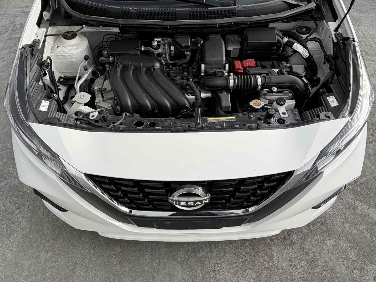 2025 Nissan March 5p Sense L4/1.6 Aut