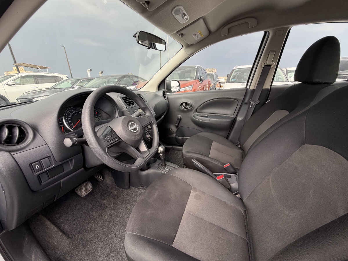 2025 Nissan March 5p Sense L4/1.6 Aut