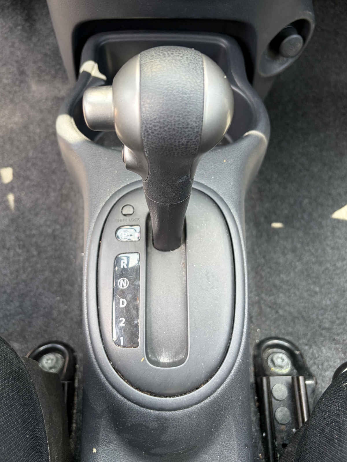 2025 Nissan March 5p Sense L4/1.6 Aut