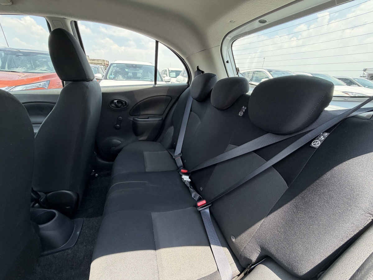 2025 Nissan March 5p Sense L4/1.6 Aut