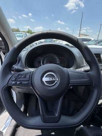 2025 Nissan March 5p Sense L4/1.6 Aut