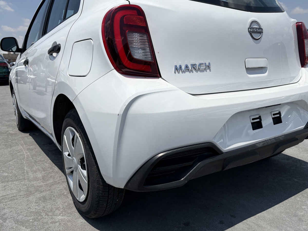 2025 Nissan March 5p Sense L4/1.6 Aut