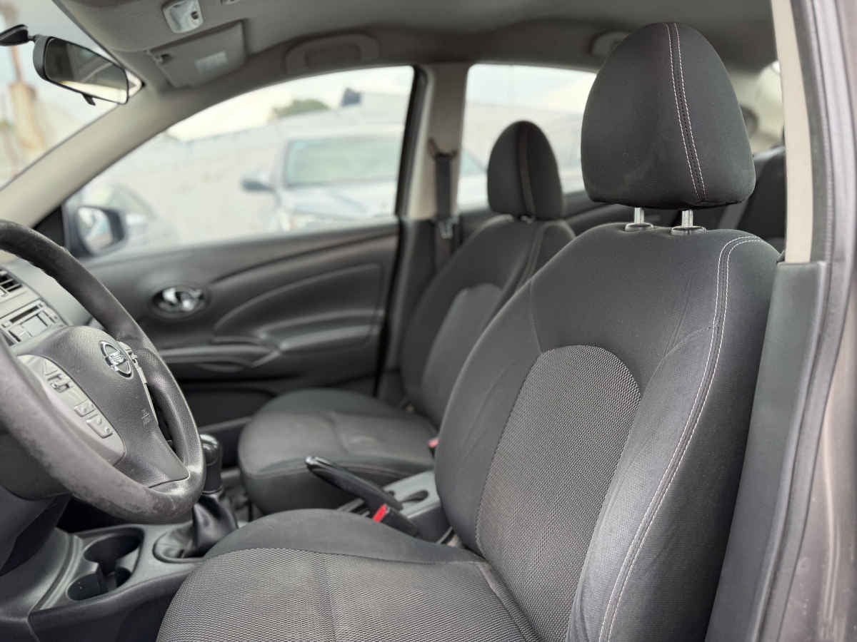 2015 Nissan Versa 4p Sense L4/1.6 Man