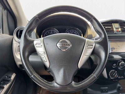 2017 Nissan Versa 4p Exclusive L4/1.6 Aut