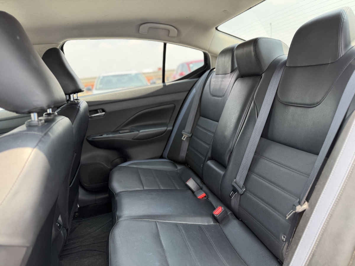 2023 Nissan Versa 4p Exclusive L4/1.6 Aut