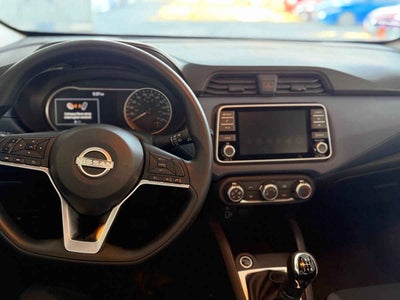 2024 Nissan Versa 4p Advance L4/1.6 Man