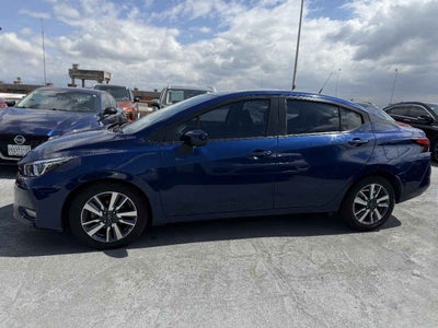 2023 Nissan Versa 4p Advance L4/1.6 Aut