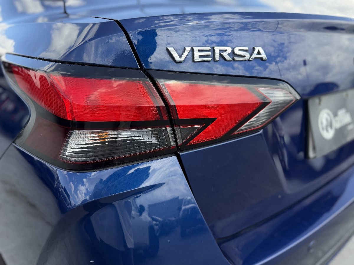 2023 Nissan Versa 4p Advance L4/1.6 Aut