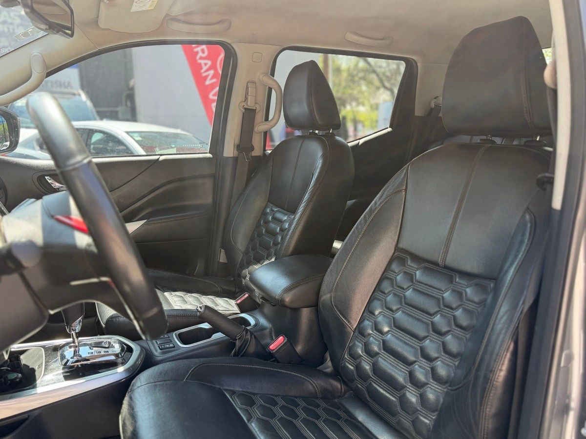 2021 Nissan Frontier 4p Platinum LE L4/2.5 Aut