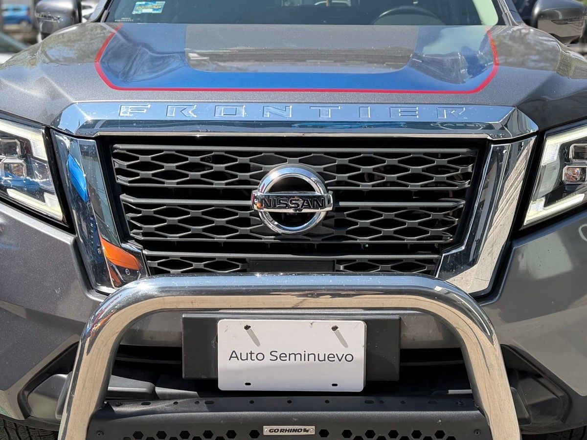 2021 Nissan Frontier 4p Platinum LE L4/2.5 Aut