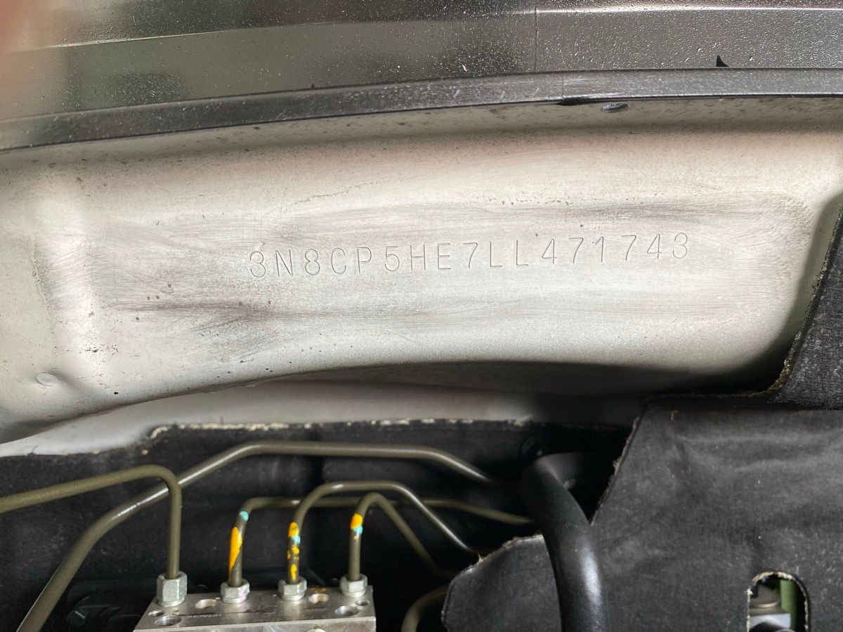 2020 Nissan Kicks 5p Bitono L4/1.6 Aut