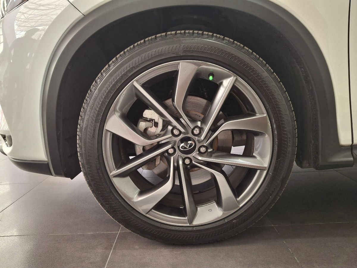 2022 INFINITI QX50 5p QX50 Sensory L4/2.0/T Aut