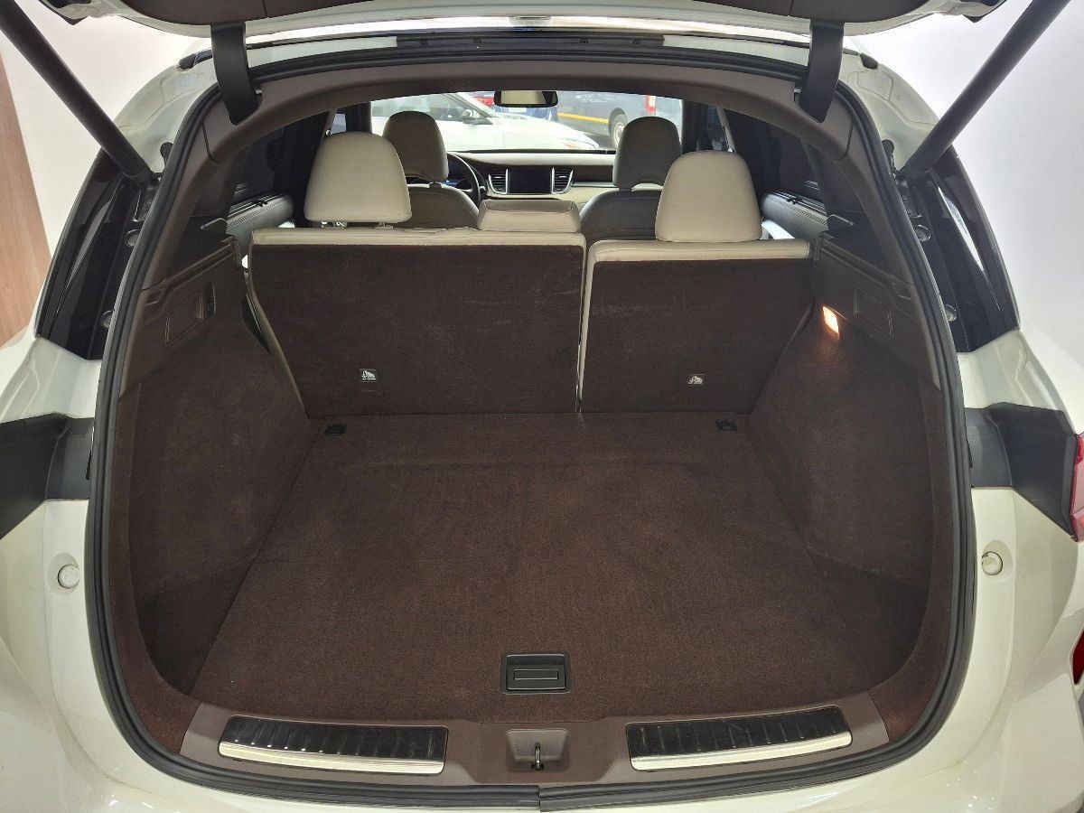 2022 INFINITI QX50 5p QX50 Sensory L4/2.0/T Aut