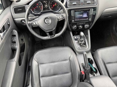 2017 Volkswagen Jetta 4p Sportline L5/2.5 Aut