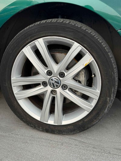 2017 Volkswagen Jetta 4p Sportline L5/2.5 Aut