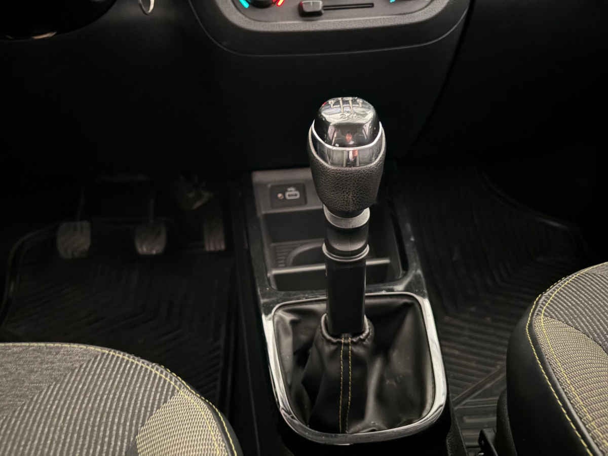 2023 Renault Kwid 5p Outsider L3/1.0 Man