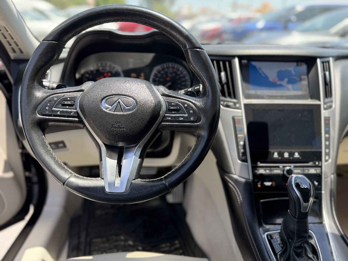 2018 INFINITI Q 50 4p Q50 Hybrid 50kw o V6/3.5 Aut