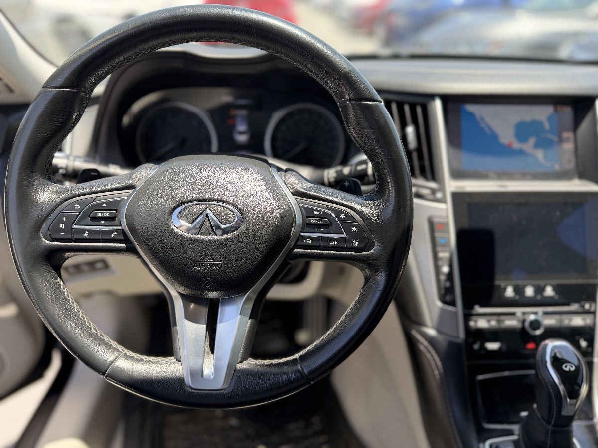 2018 INFINITI Q 50 4p Q50 Hybrid 50kw o V6/3.5 Aut