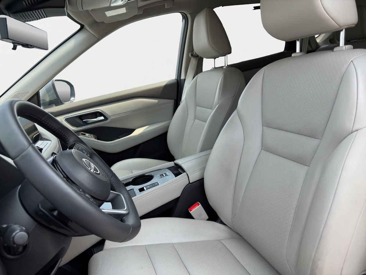 2026 Nissan X-Trail 5p Platinum Plus 2 Row L4/2.5 Aut