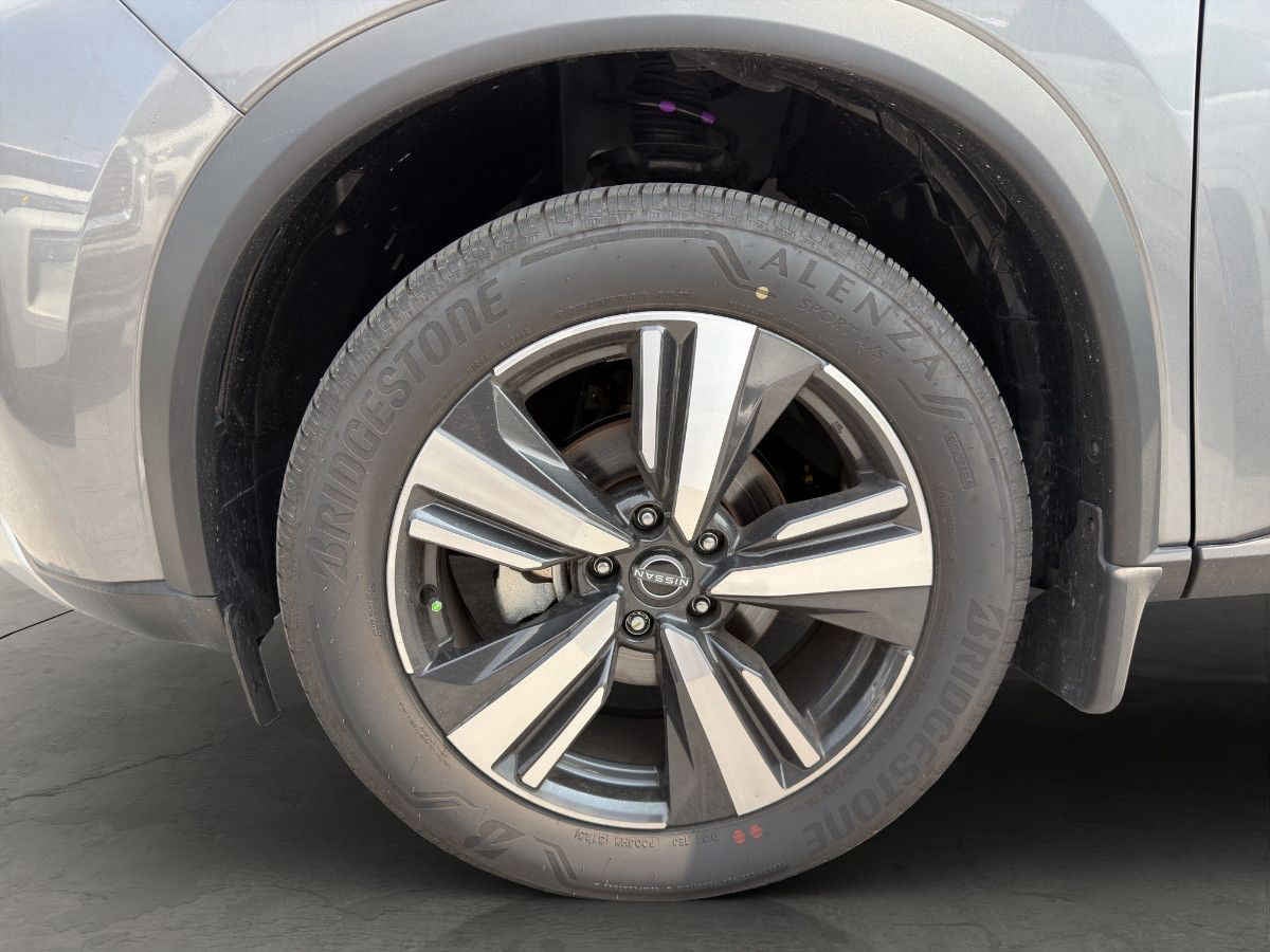 2026 Nissan X-Trail 5p Platinum Plus 2 Row L4/2.5 Aut
