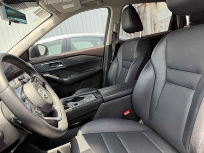 2024 Nissan X-Trail 5p Platinum 2 Row L4/2.5 Aut