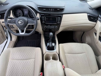 2022 Nissan X-Trail 5p Sense 3 L4/2.5 Aut Banca abatible