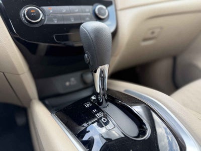 2022 Nissan X-Trail 5p Sense 3 L4/2.5 Aut Banca abatible
