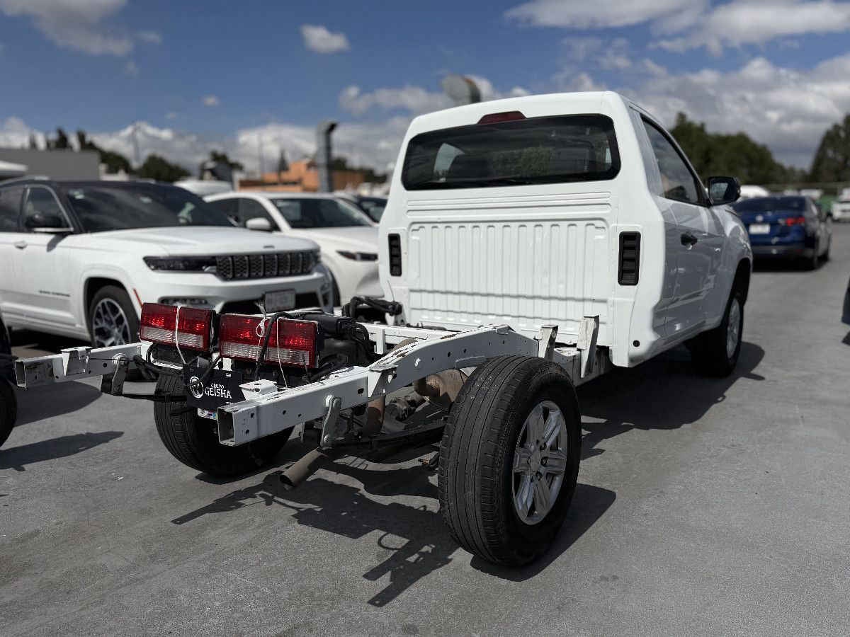 2023 Chevrolet S-10 Max 2p Chasis Cabina 2.4L TM6 a/ac Ra-16