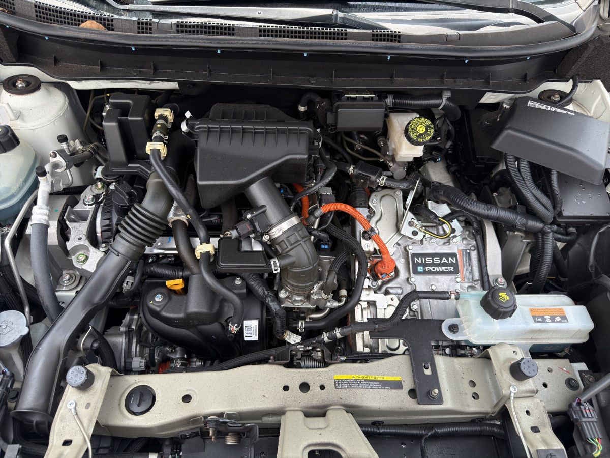 2024 Nissan Kicks 5p Platinum e-Power HEV L3/1.2 Aut