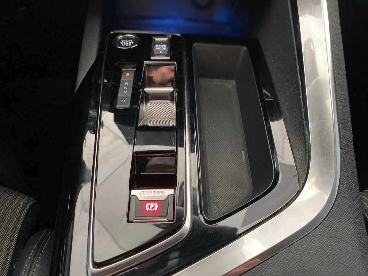 2024 Peugeot 3008 5p Allure Pack L4/1.6/T Aut